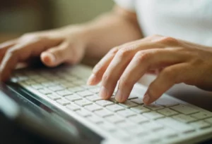 Transcription de conversations téléphoniques